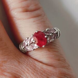 Vintage Ring with Red Oval Stone and Pink Marquis Accent Stones 925 Band. Size 7